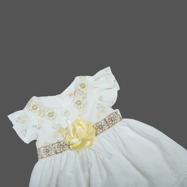 Cute_White_Dress