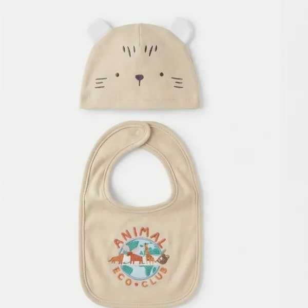 Kiddozoo_0-6M_Pure_Cotton_Winter_4-Piece_Baby_Caps_&_Bibs_Set_–_Animal_Print_(Unisex)