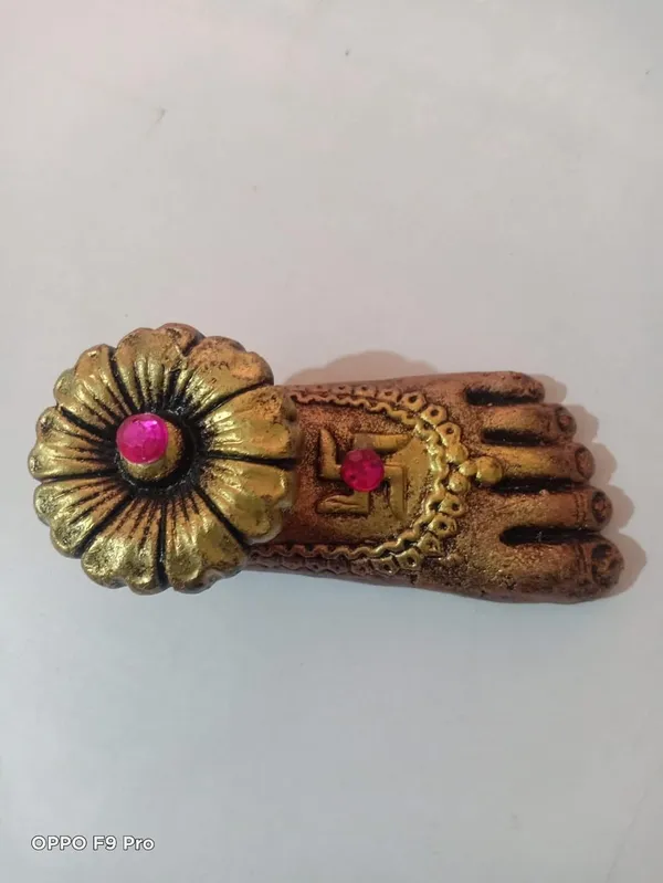 Pair_Of_Maa_Laxmi_Ji_Charan_For_Diwali,_Red_(56454)