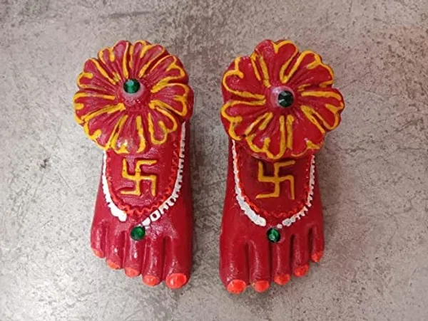 Laxmi_Charan_Paduka_Maa_Lakshmi_Mitti_Charan_Terracotta_Clay_Paduka_|_Laxmi_Ji_Charan_For_Prosperity_And_Wealth_|_Charan_For_Diwali_Puja_Red_(Set_Of_1)_Tcota-Lx-Red