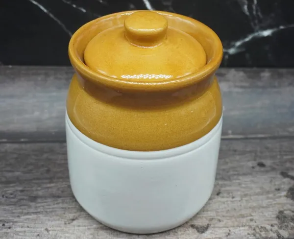 Ceramic_Jars_With_Lid_And_Multipurpose_Barni_For_Chutney|_Pickle|_Spice|_Storage_Container|_Dining_Table_Container_Set_(500_Ml),_Multicolor