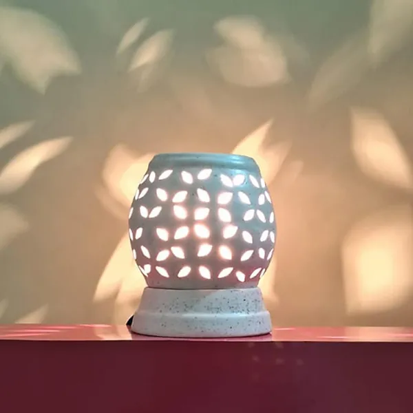 Ancient_Matki_Shape_Electric_Ceramic_Aroma_Oil_Diffuser_Natural_Air_Fragrance_For_Office,_Home/Spa/Living_Room(Arm-Gol)