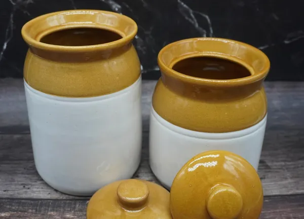 Ceramic_Pickle_Jars_With_Lid_|_Barni_|_Containers_|_Storage_Jar_For_Spice_Chatni_|_Hand_Painted_Ceramic_Barni_|_Achar_Ki_Barni_|_Dining_Table_Container_(500_Ml_And_1000_Ml)