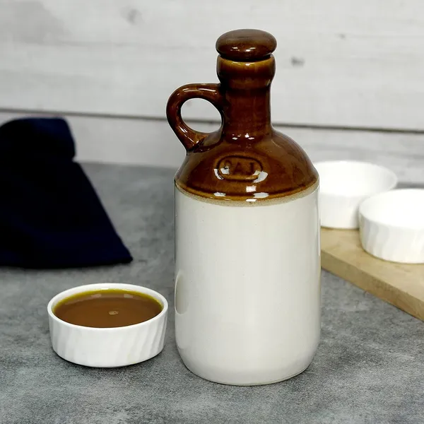 Ceramic_Oil_Dispenser_For_Kitchen_With_Lid_Ideal_For_Storage_Of_Cooking_Oil_Vinegar_100%_Food_&_Microwave_Safe_(Pack_Of_2_Brown_And_White)_Od-Lw2