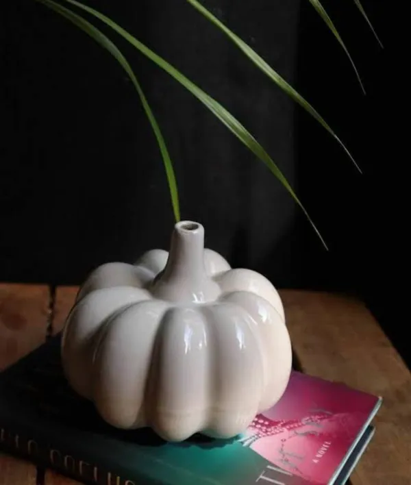 Kaddu_Shape_Ceramic_Vases_|_Planter_|_Flower_Pot_|_Bottle_Shape_With_Unique_Quality_For_Home_Decor_Center_Table_Bedroom_Side_Corners_Decoration_(White)