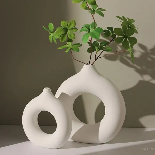 Donut_Shape_Ceramic_Flower_Vases_For_Home_Decoration_Living_Room_Corner_|_Minimalist_Design_Home_Decor_Item_Suitable_For_Artificial_Flowers._(White)