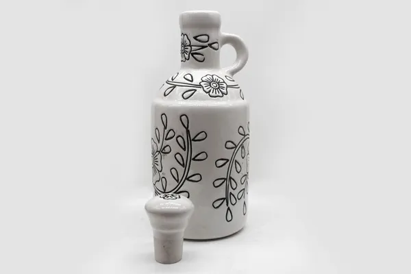 Handicrafts_Ceramic_Oil_Dispenser_Gol_|_White_|_1000_Ml