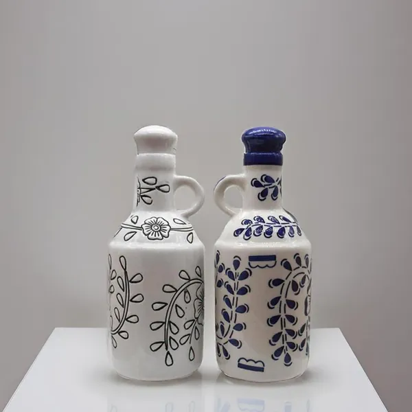 Handicrafts_Ceramic_Oil_Dispenser_Gol_|_Pack_Of_2_|_Blue_&_White_|_1000_Ml_Each