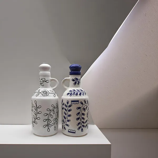 Handicrafts_Ceramic_Oil_Dispenser_Gol_|_Pack_Of_2_|_Blue_&_White_|_1000_Ml_Each