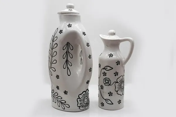 Ceramic_Oil_Dispenser_Mini_|_Pack_Of_2_|_White_|_1000_Ml_&_300Ml
