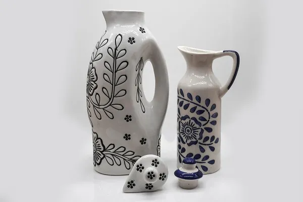 Ceramic_Oil_Dispenser_Mini_|_Pack_Of_2_|_White_&_Blue_|_1000_Ml_&_300Ml