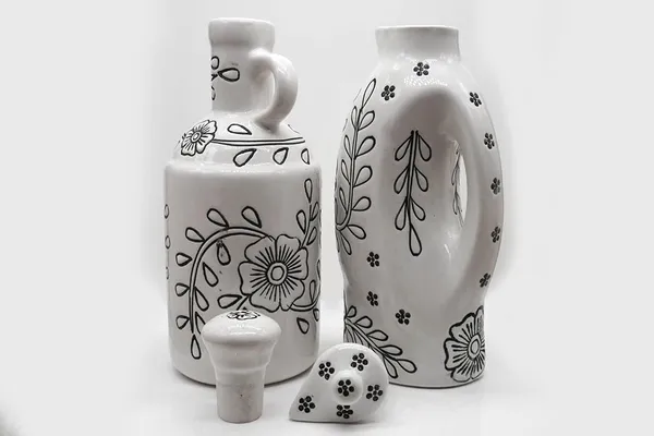 Handicrafts_Ceramic_Oil_Dispenser_Gol_|_Pack_Of_2_|_White_|_1000_Ml_Each