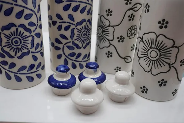 Ceramic_Oil_Dispenser_Mini_(Pack_Of_4)_Blue_&_White_|_300_Ml_Each