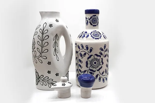 Handicrafts_Ceramic_Oil_Dispenser_|_Pack_Of_2_|_Blue_&_White_|_1000_Ml_Each