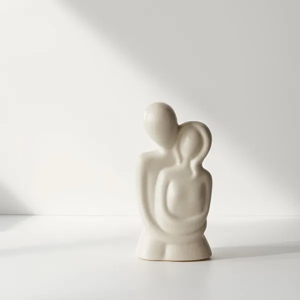 Handicrafts_Romantic_Couple_Sculptures_In_White__Modern_Love_Showpiece_For_Gift_&_Home_Decor_|_Husband_Wife,_Boyfriend_Girlfriend_Statue_|_Decorative_Figurines_(Pack_Of_1)