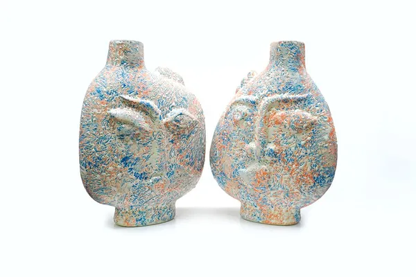 Handicrafts_Couple_Sculptures_Romantic_Love_Couple_Home_Decor_Modern_Statue_Showpiece_Gift_For_Husband_Wife_Girlfriend_Boyfriend_Girls_Boys_Home_Decor_Items_(Multicolor)