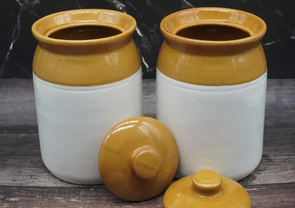 Ceramic_Jars_With_Lid_And_Multipurpose_Barni_For_Chutney|_Pickle|_Spice|_Storage_Container|_Dining_Table_Container_Set_(1000_Ml)_Pack_Of_2
