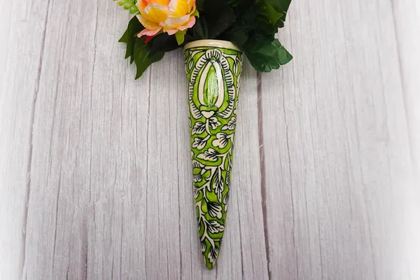 Ceramic_Pottery_Style_Cone_Planter_For_Home_Balcony_And_Living_Room_|_Flower_Vase_Floral_Cones_Decorative_Wall_Hanging_Pot_(Green)