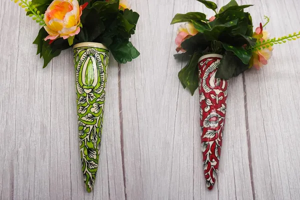Ceramic_Pottery_Style_Cone_Planter_For_Home_Balcony_And_Living_Room_|_Flower_Vase_Planter_Floral_Cones_Decorative_Wall_Hanging_Planter_Pots_(Cone_(Green_&_Red))