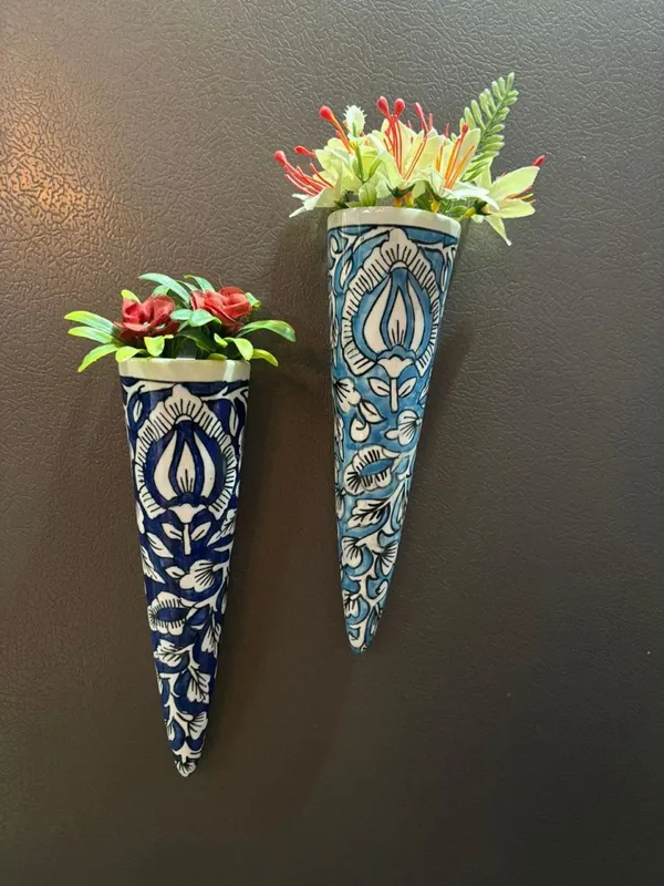 Ceramic_Pottery_Cone_Planter_For_Home_Balcony_And_Living_Room_|_Flower_Vase_Planter_Floral_Cones_Decorative_Wall_Hanging_Planter_Pots