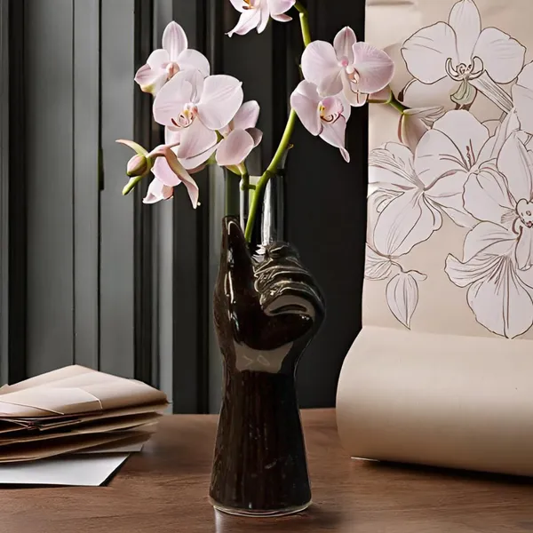 Ceramic_Pointed_Finger_Vase_Hand_Shape_Flower_Pot_&_Planter_For_Home_Decor_|_Unique_Ceramic_Hand_Shaped_Pot_For_Table,_Shelf_&_Corner_Decoration_Black_(Pack_Of_1)