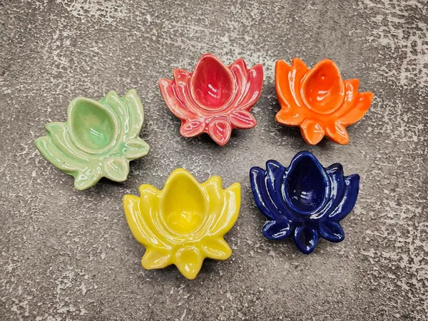 Kamal_Diya_Ceramic_Colorful_Table_Diya,_Hand_Made_For_Diwali_Decoration,_Puja_Deepak_Lamp_Colorful_Kamal_Design_For_Gifting_(Pack_Of_5)