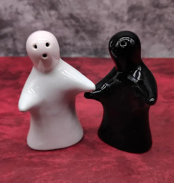 Ceramic_Salt_Set_Container_|_Jars_For_Kitchen_Storage_|_Hand_Glazed_Ceramic_Salt_Set_|_Salt_Set_For_Dining_Table_Fancy_Salt_Containers_For_Kitchen_(White_&_Black)