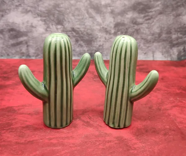 Ceramic_Salt_Set_Container_|_Jars_For_Kitchen_Storage_|_Hand_Glazed_Ceramic_Salt_Set_|_Salt_Set_For_Dining_Table_Fancy_Salt_Containers_For_Kitchen_(Green)