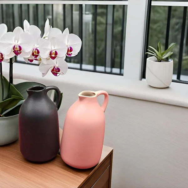 Handicrafts_Ceramic_Flower_Vase_In_Bottle_Shape__Stylish_Bottle_Shape_Design,_Ideal_For_Office_And_Living_Room_Centerpieces,_Elegant_Pot_For_Modern_Home_Decor_(Black_&_Pink)