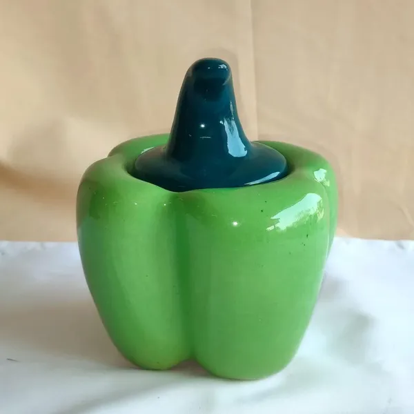 Ceramic_Capsicum_Decorative_Pickle_Jar_Food_Storage_Jar_Multipurpose_Aachar_Masala_Jar_For_Kitchen_And_Dining_Table_500_Ml_Set_Of_1_(Green)