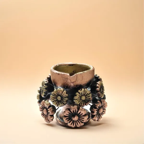 Decorative_Flower_Urli_Bowl_|_Metal_Finish_Pooja_&_Home_Decor_Pot_Floating_Flower_&_Candle_Holder_For_Temple,_Living_Room_&_Festivals