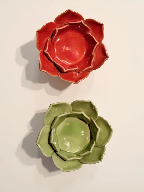 Handicrafts_Ceramic_Flower_Candle_Holder_Lotus_Diya__Set_Of_2_|_Decorative_Tealight_Holder_For_Pooja_Room,_Temple_&_Home_D�cor_|_Traditional_Festival_Decoration_(Red-Green)
