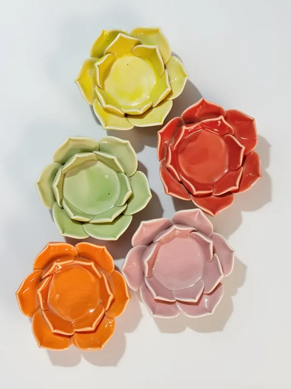 Handicrafts_Ceramic_Flower_Candle_Holder_Lotus_Diya__Set_Of_2_|_Decorative_Tealight_Holder_For_Pooja_Room,_Temple_&_Home_D�cor_|_Traditional_Festival_Decoration_(Set_Of_5)