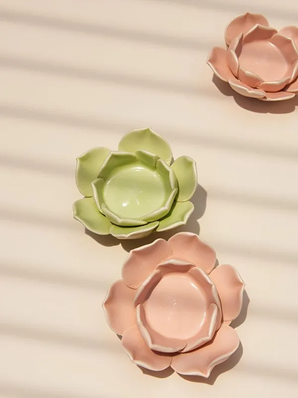 Ceramic_Flower_Candle_Holder_Lotus_Diya_Set_Of_2_|_Decorative_Tealight_Holder_For_Pooja_Room,_Temple_&_Home_Decor_|_Traditional_Festival_Decoration_(Green-Pink)