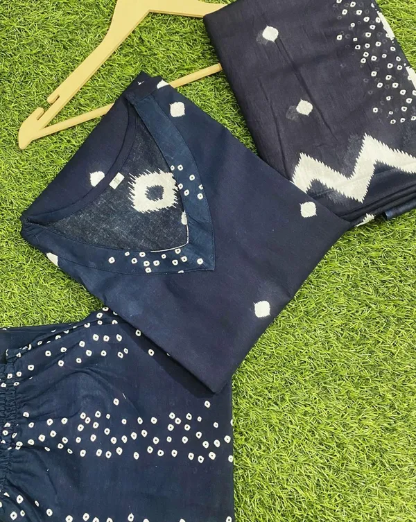 Blue_Printed_Pure_Cotton_Suit_Set_with_Dupatta_&_Pant