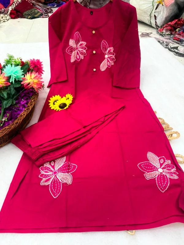 Pink_Flower_Heavy_Dabu_Cotton_Embroidered_Kurti_Pant_Set_