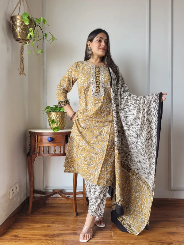 Mustard_Yellow_Cotton_suit_with_cotton_dupatta_(Stitched)