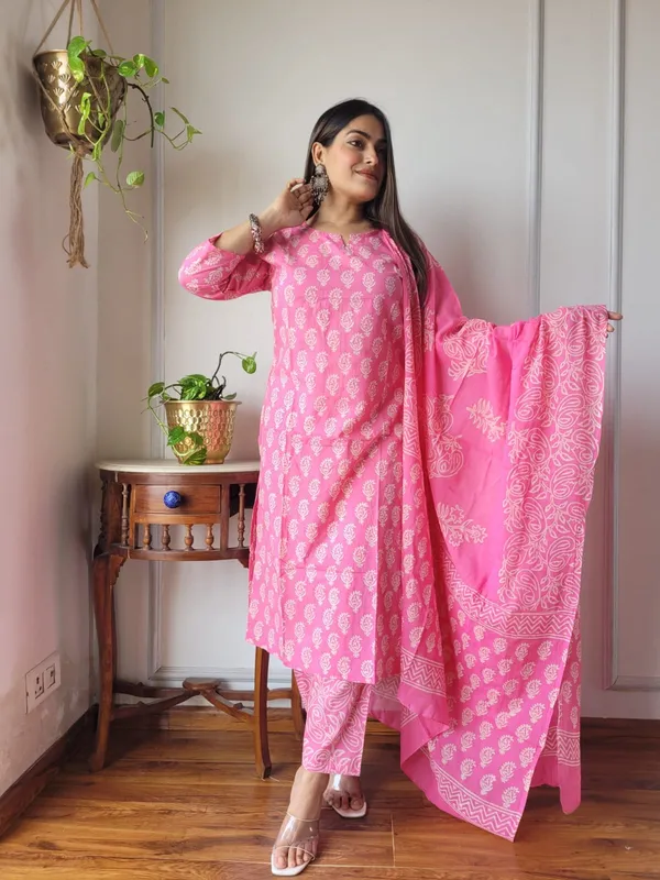 Pink_Cotton_suit_with_cotton_dupatta_(Stitched)