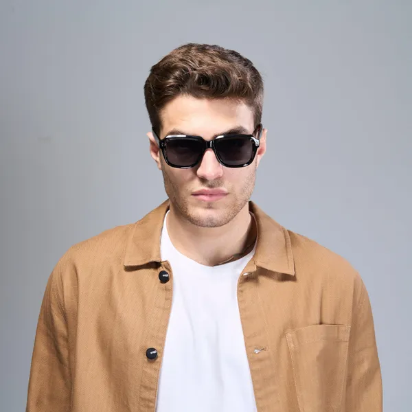 Black_Polycarbonate_Premium_&_Elegant_Uv_Sunglasses_For_Men