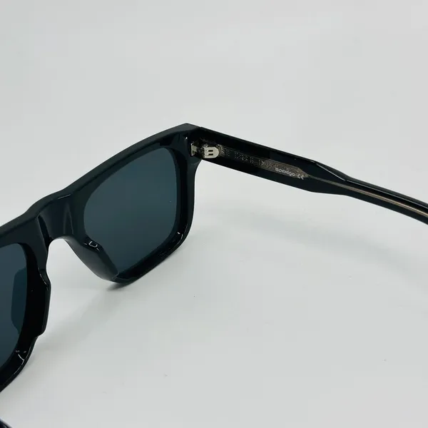 Black_Polycarbonate_Premium_&_Elegant_Uv_Sunglasses_For_Men