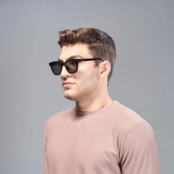 Black_Polycarbonate_Premium_&_Elegant_Uv_Sunglasses_For_Men