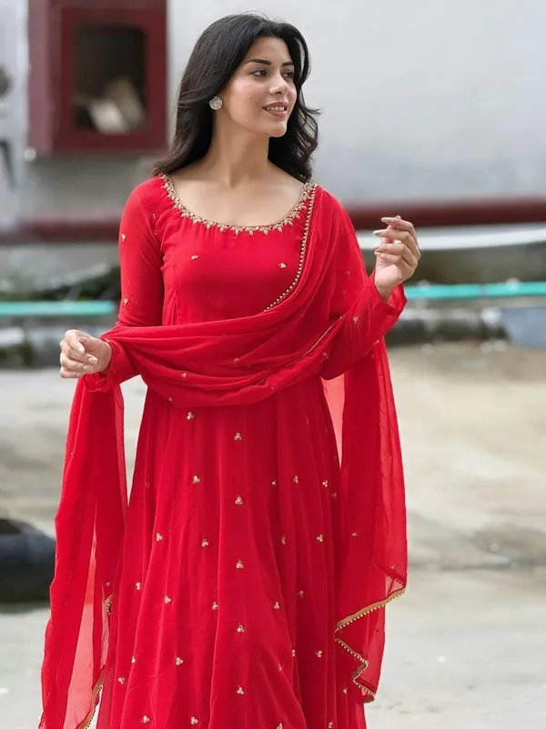 Red_Cotton_Gown_For__Women