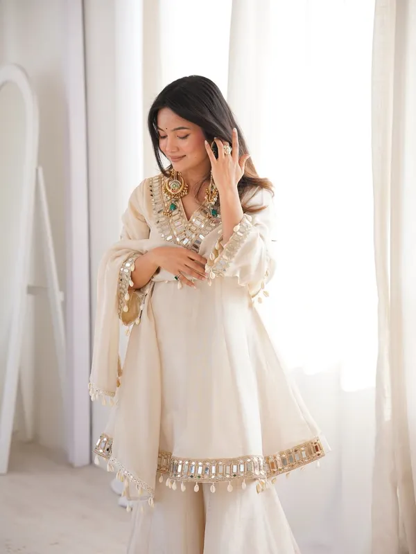 Real_Mirror_Work_Plazzo_Set_With_Kodi_Lace_Dupatta_For_Festive_Look