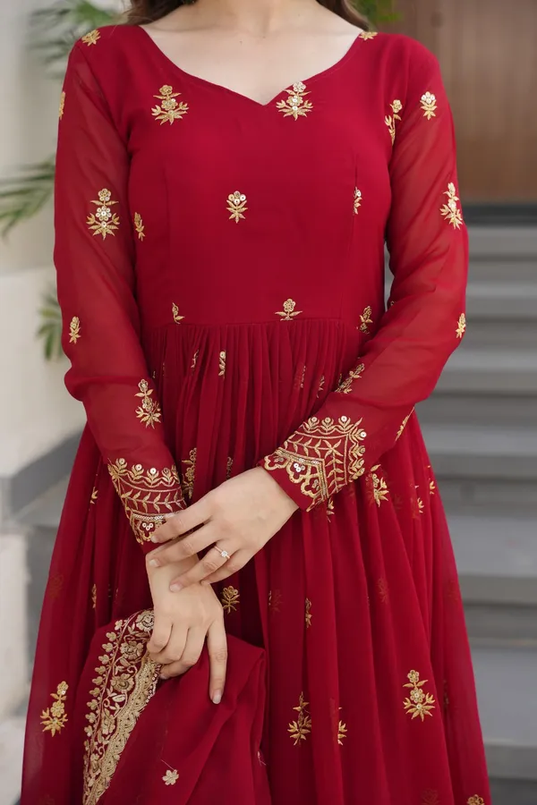 Royal_Scarlet_Red_Zari_&_Sequins_Embroidered_Designer_Gown_with_Dupatta