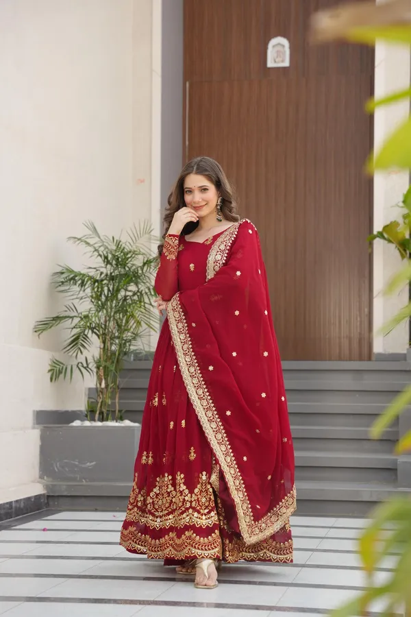 Royal_Scarlet_Red_Zari_&_Sequins_Embroidered_Designer_Gown_with_Dupatta