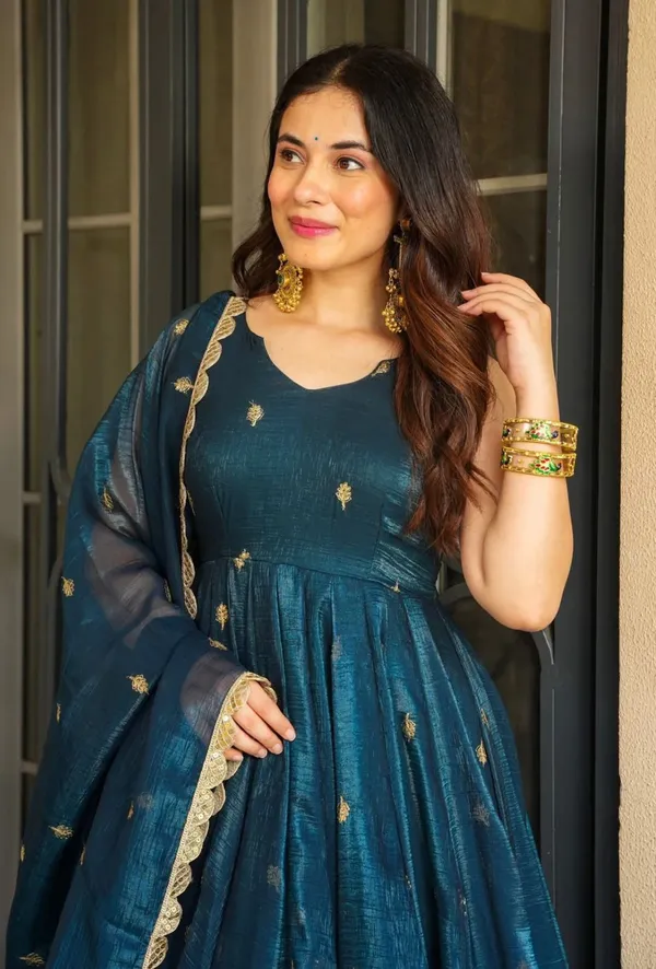 Sheesh_Heavy_Embroidered_Sequence_Silk_Set__Designer_Ethnic_Wear_for_Women