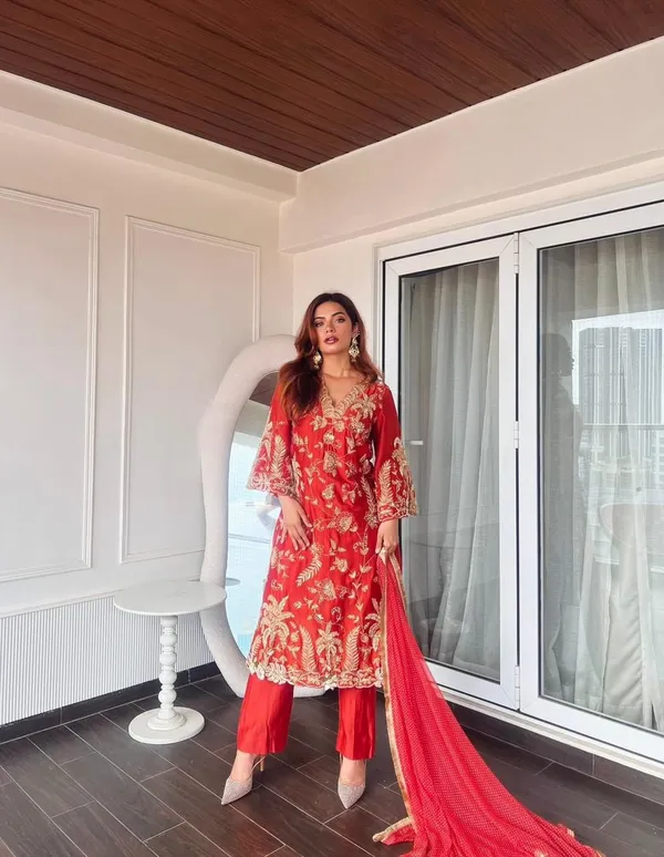 Premium_Chinon_Silk_Kurti_Pant_Set_for_Women_�_Designer_Embroidered_Party_&_Festive_Wear