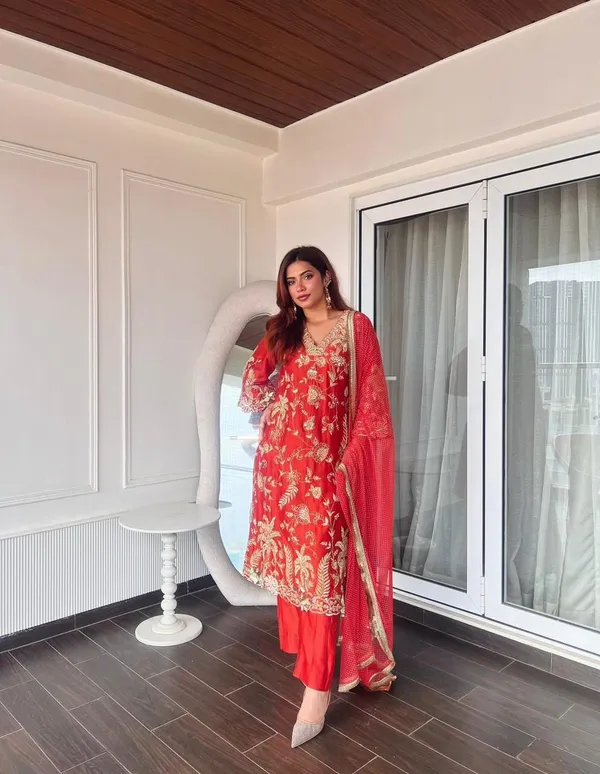 Premium_Chinon_Silk_Kurti_Pant_Set_for_Women_�_Designer_Embroidered_Party_&_Festive_Wear