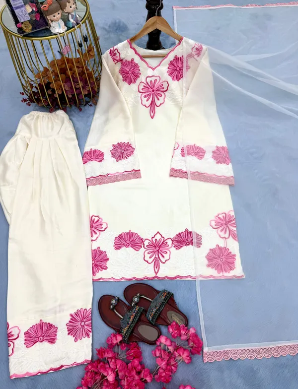 SHEESH_Floral_Embroidered_Glass_Satin_Kurta_Set_with_Farshi_Palazzo_&_Organza_Dupatta