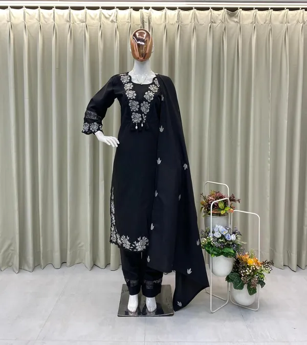 Sheesh_Bloom_Elegance_Ensemble